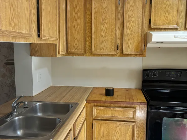 (undisclosed Address), Toledo, OH 43615