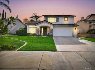 1527 Prestwick Dr, Riverside, CA 92507