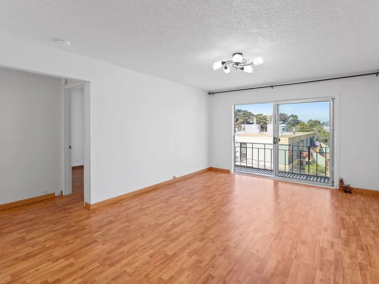 230 12th Ave #389R — Photo 3