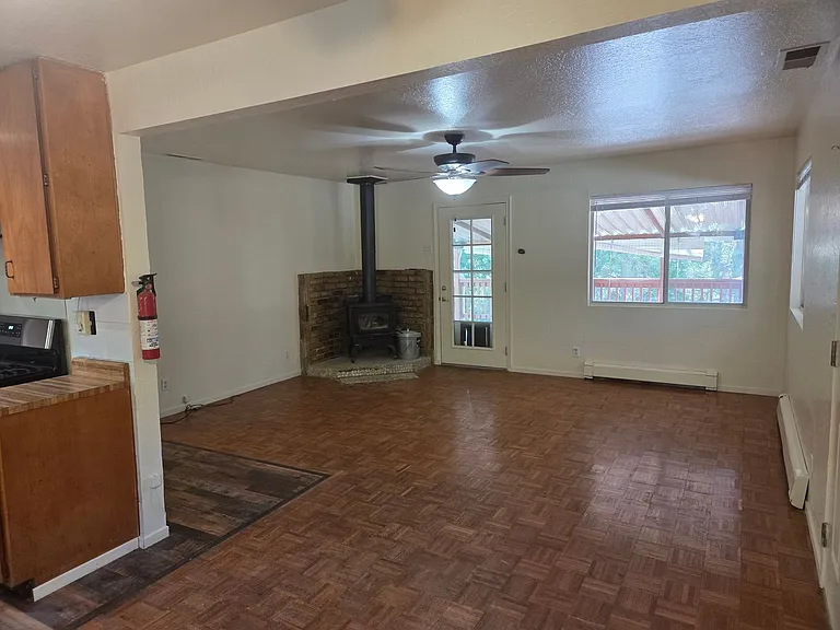 21511 American River Dr — Photo 9