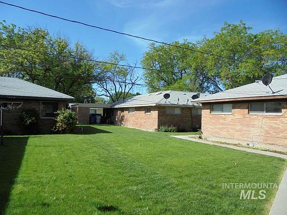 5th image of 32 Mills St #36