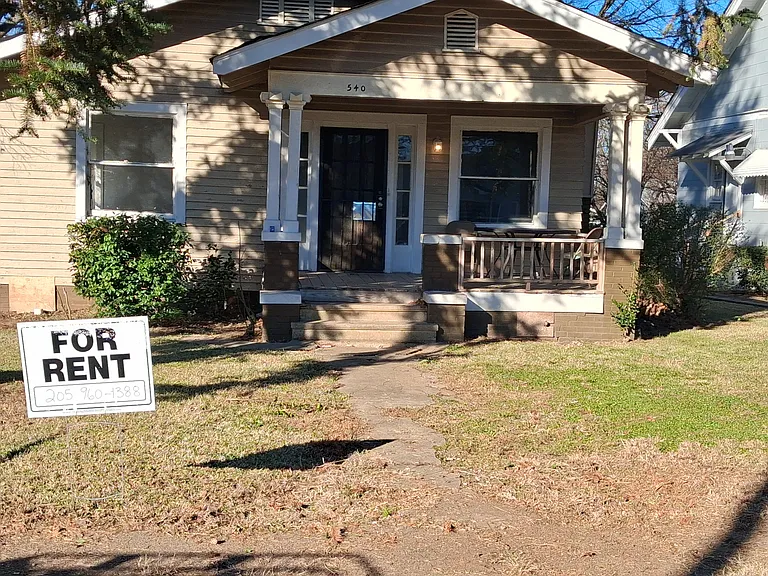 540 16th Way SW — Photo 1