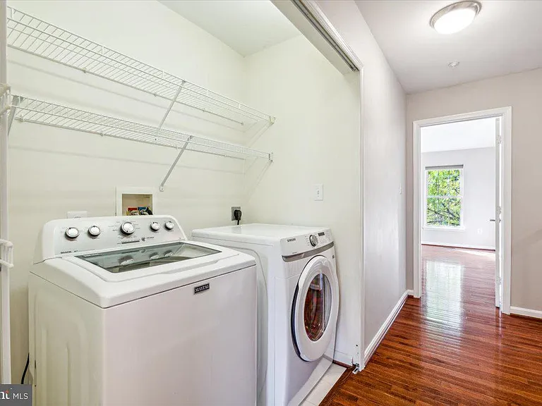 2442 Rippling Brook Rd — Photo 17