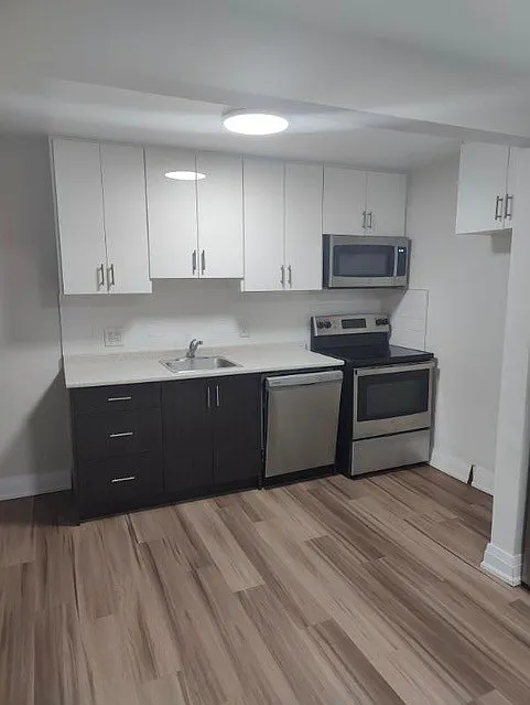 280 Lorne Avenue Kitchener — Photo 3