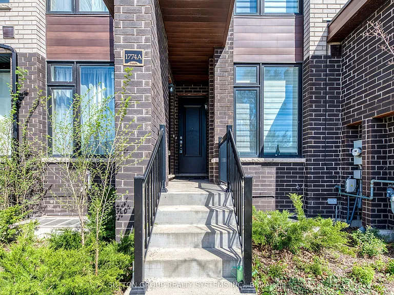 1 Lawrence Ave W #1774A — Photo 3