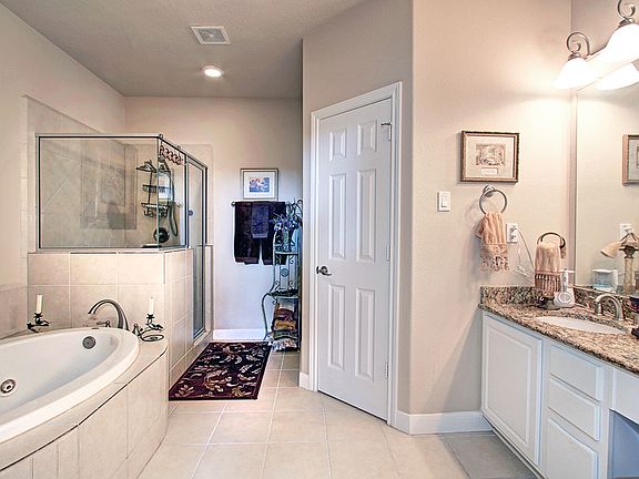 4th image of 12573 Piping Rock Dr