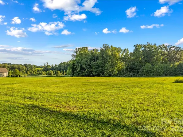 185 Bellingshire Dr, Mount Ulla, NC 28125