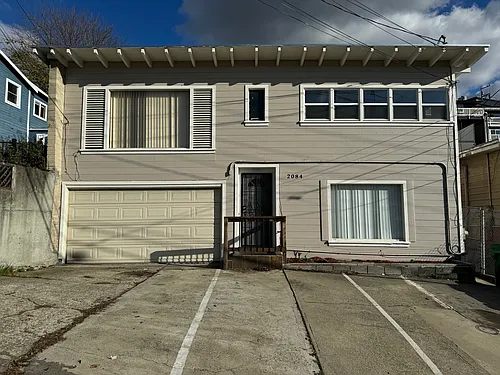 2084 167th Ave #2082-1/2 Photo 1