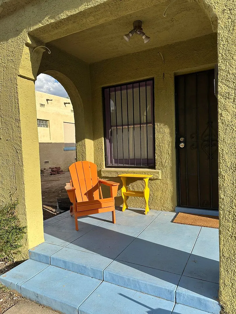 Now Accepting Pets! Across Street From U Of A — Photo 4
