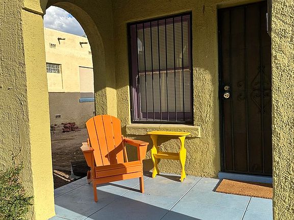4th image of 317 N Santa Rita Ave