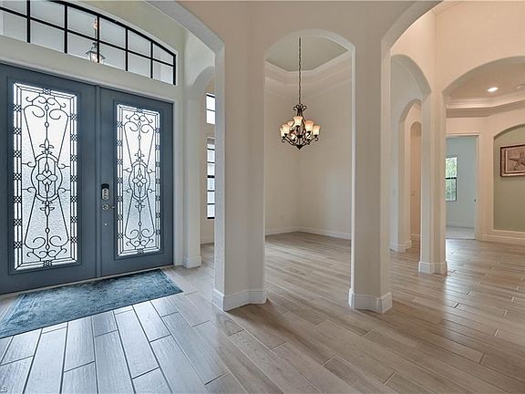 4th image of 2330 Somerset Pl