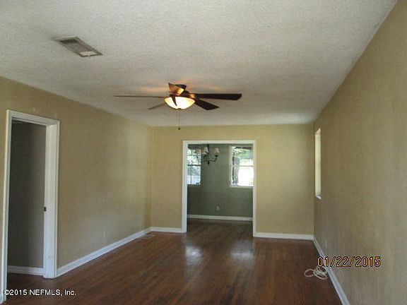 2nd image of 1718 Embassy Dr