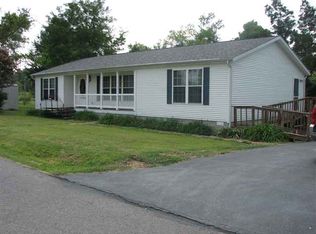 984 1st St, Hampton, KY 42047