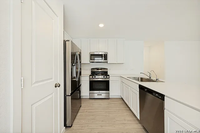 12850 Ratcliff Lake St — Photo 7