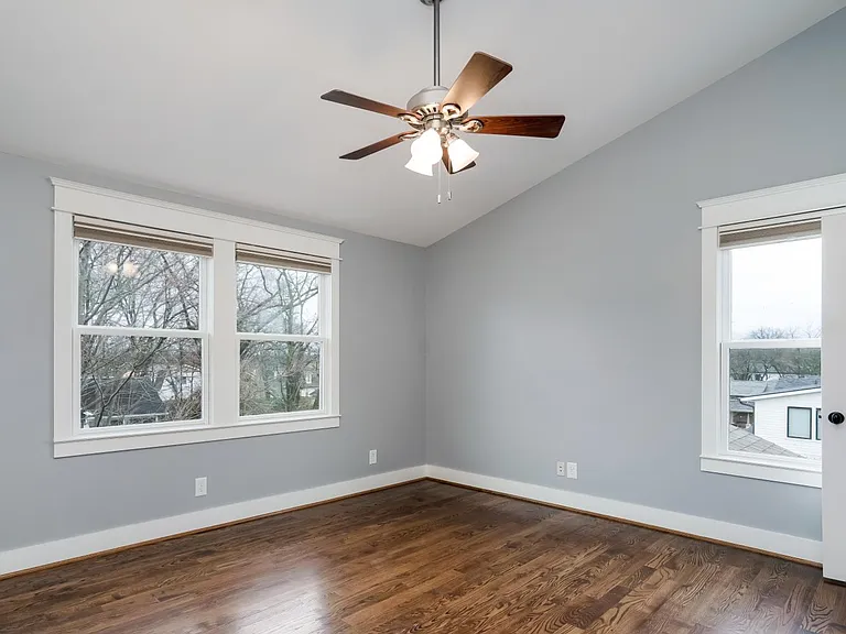 1405 Dallas Ave — Photo 19