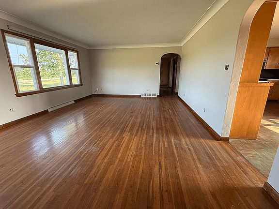 3rd image of 4720 McClain Rd