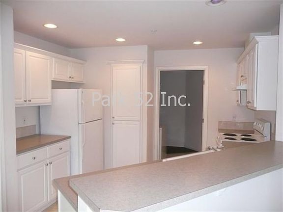 2nd image of 1666 Kennedy Pl