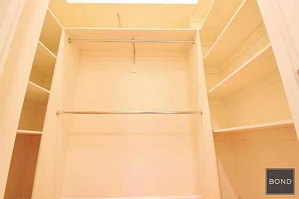 Rented by Bond New York | media 38