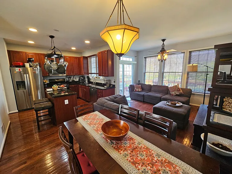 1201 Cambria Ter NE — Photo 13