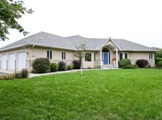 18606 Covington Rd, Minnetonka, MN 55345