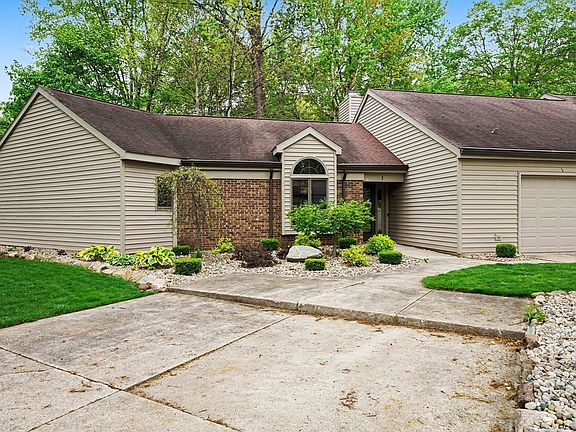 2nd image of 1 Boulder Ct