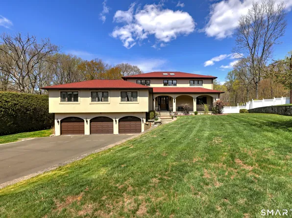 39 Visconti Drive, Naugatuck, CT 06770