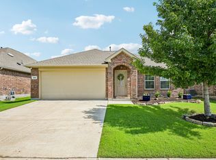 824 Silverbell St, Princeton, TX 75407