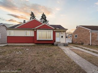 31305 Rosslyn Ave, Garden City, MI