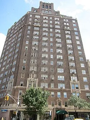 Sold by Corcoran | media 21