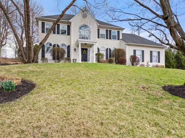 35 Stephen Dr, Glen Mills, PA 19342