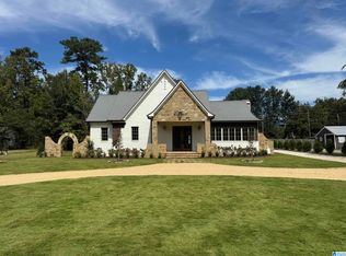202 Magnolia Ct, Trussville, AL 35173