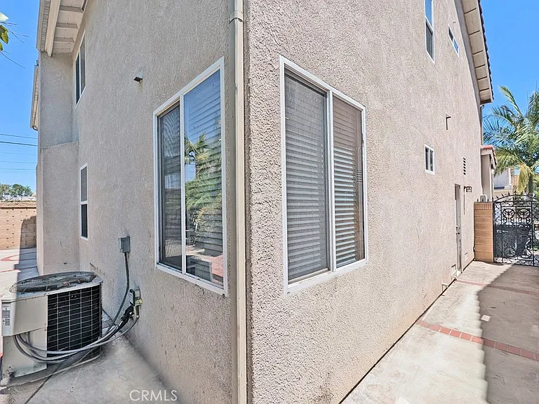 17801 Powell Pl — Photo 17