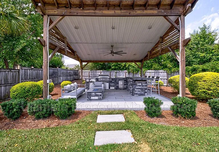 7022 Cayman Ct — Photo 41