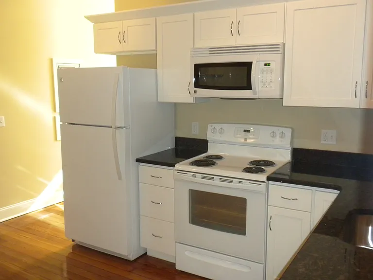 15 N Pleasant St #2S — Photo 24