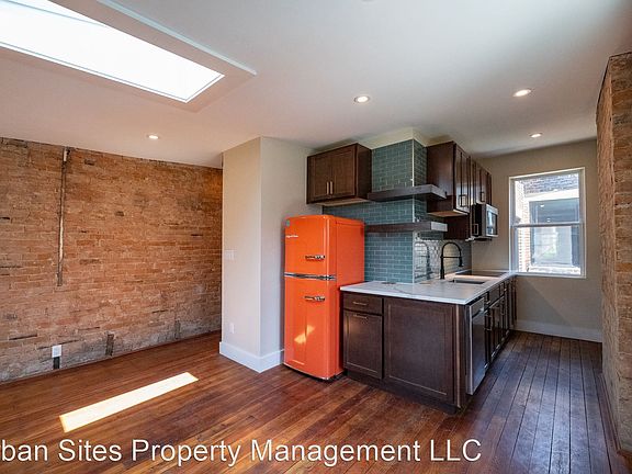 3rd image of 1209 Jackson St #6