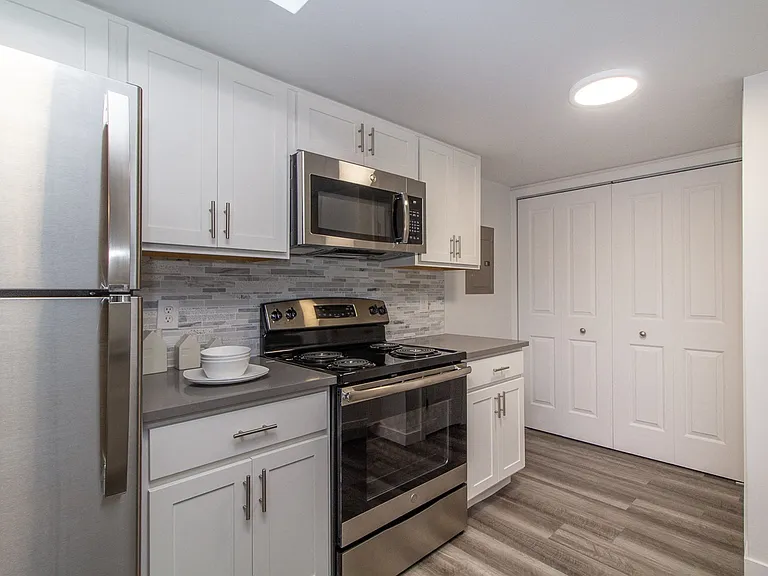 Ivy Hills Living Spaces — Photo 19