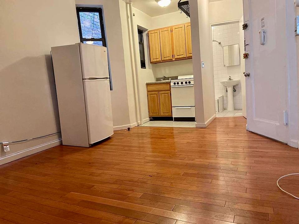 1st image of 144 Orchard St APT 5B