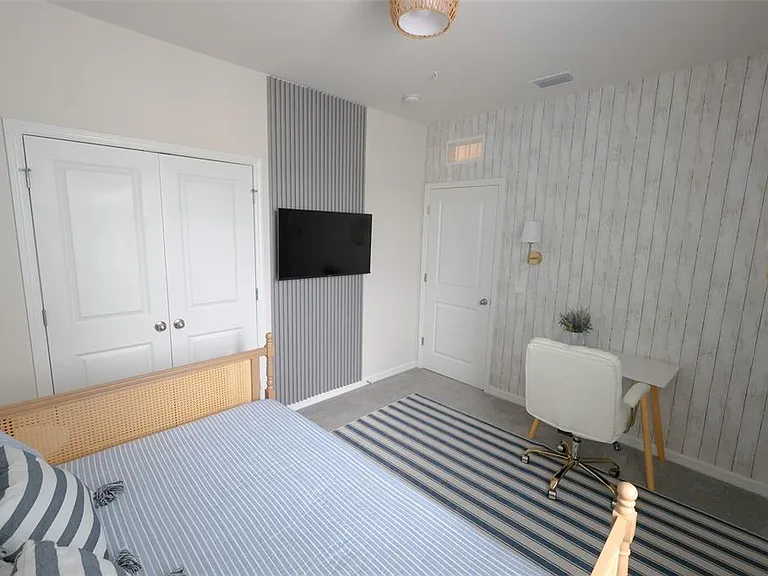 2992 Mearshire Dr — Photo 21