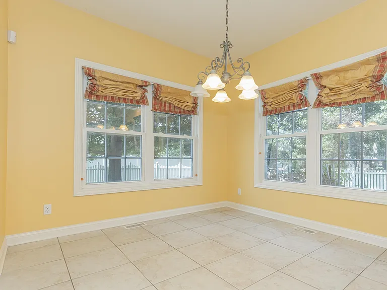 4595 Prescot Dr — Photo 16