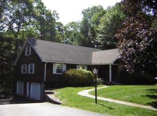 35 Bruce Ln, Southbridge, MA 01550