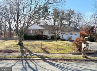 165 Berwyn Pl, Lawrence Township, NJ 08648