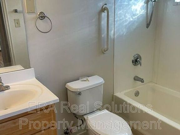 5th image of 299 Mayfair Blvd #A