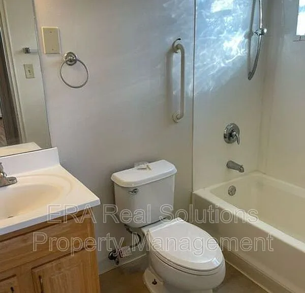 299 Mayfair Blvd #A — Photo 5