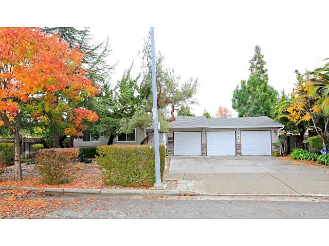 10250 S Foothill Blvd APT B photo 1