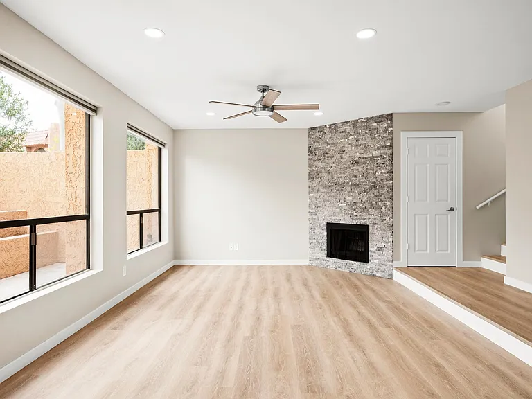 2500 N Hayden Rd #21 — Photo 3