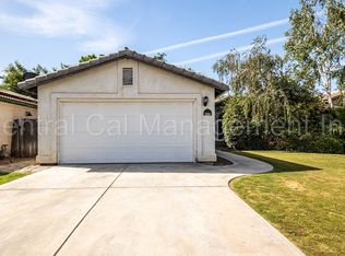 8803 Icicle Creek Dr, Bakersfield, CA 93312