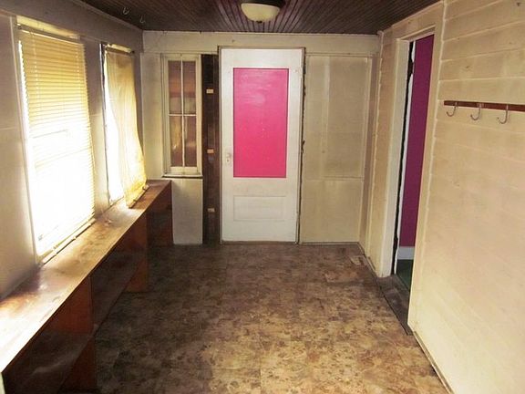 3rd image of 729 S Biltmore Ave