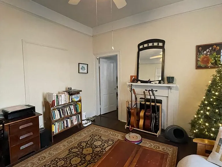 224 Barrow St — Photo 3