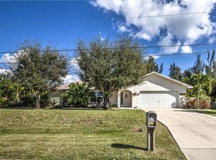 2135 SW 5th Pl, Cape Coral, FL 33991