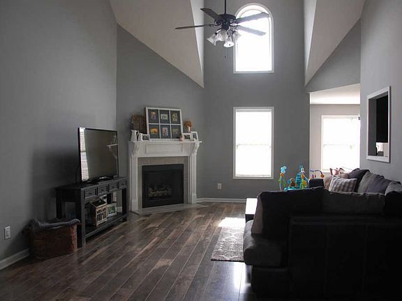 5th image of 508 Falkland Cir